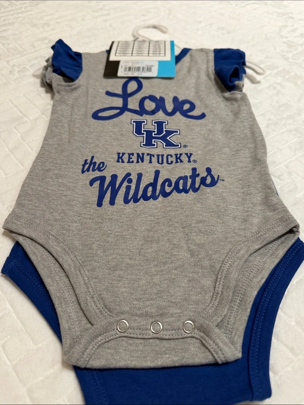 Kentucky Wildcats Blue Heart Baby One-Piece Bodysuit 2 pieces size 12mos NWT
